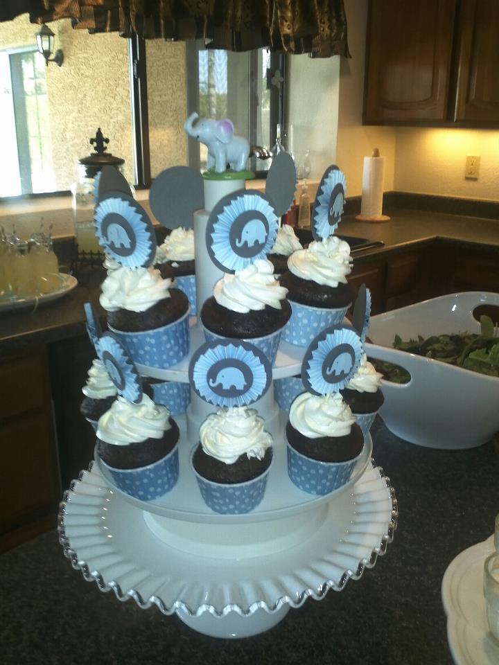 elephant themed baby shower cupcakes